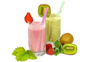 fruit-cocktails-1446093_640